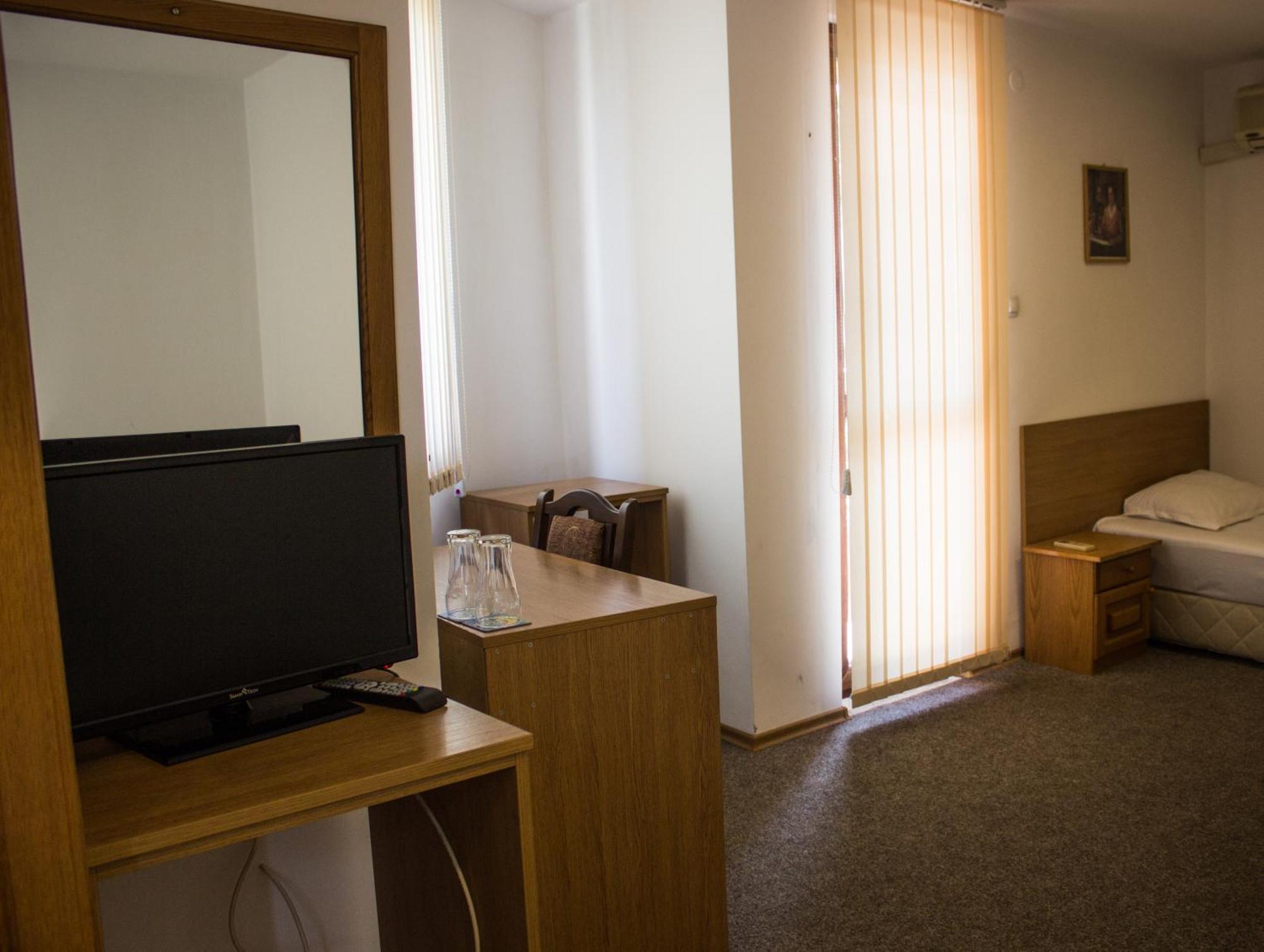 Family Hotel Saint Iliya Burgas Exterior photo