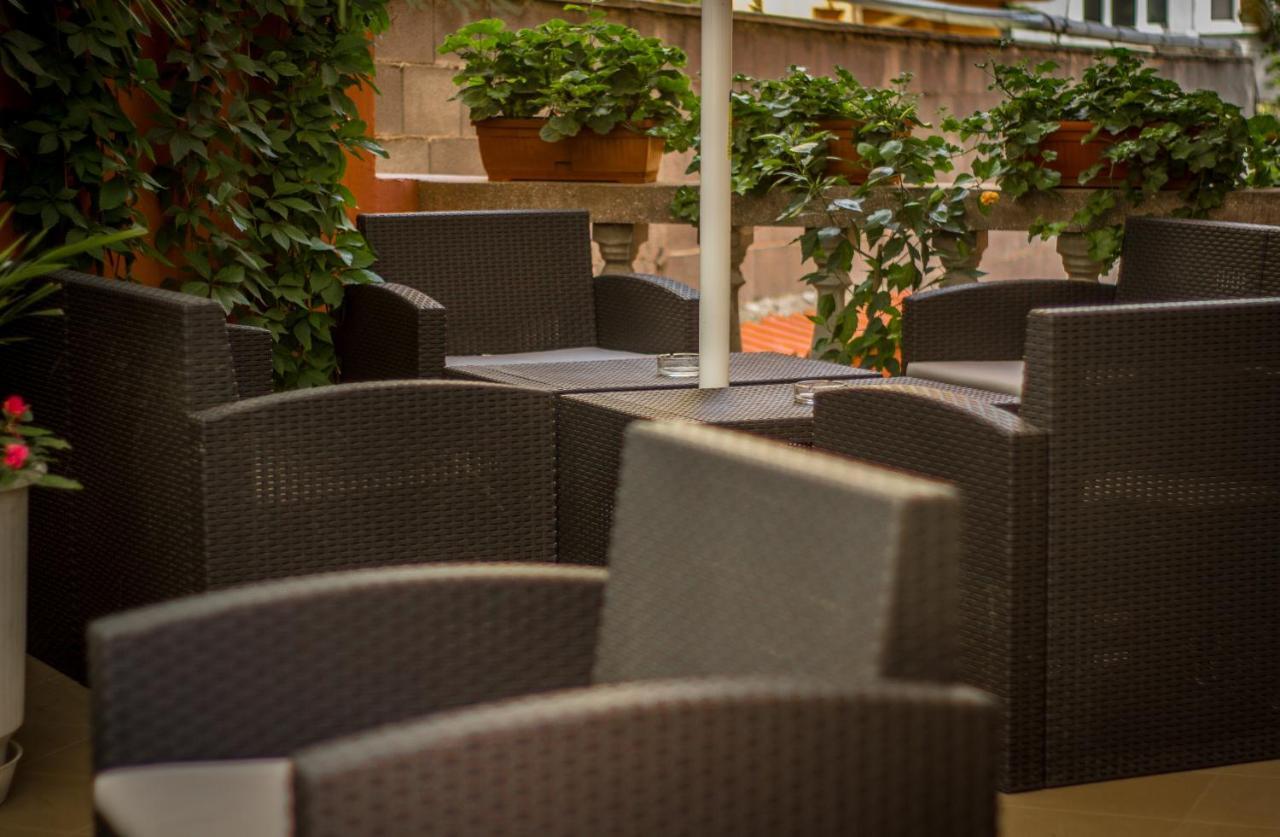 Family Hotel Saint Iliya Burgas Exterior photo