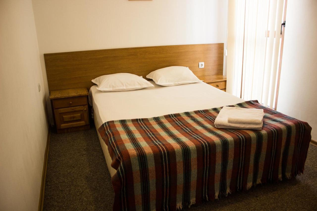 Family Hotel Saint Iliya Burgas Exterior photo